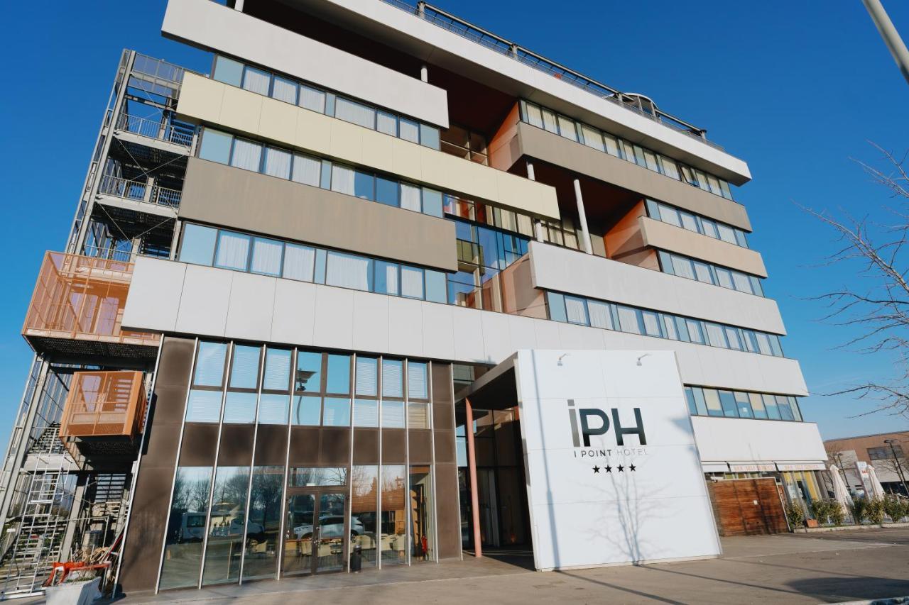 New Ipoint Hotel San Giovanni in Persiceto Exteriör bild