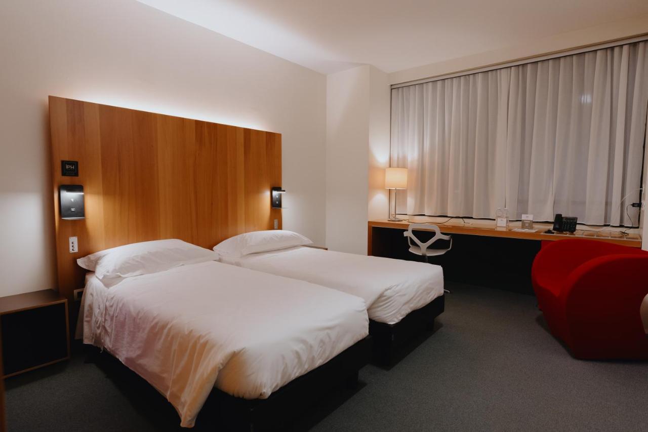 New Ipoint Hotel San Giovanni in Persiceto Exteriör bild