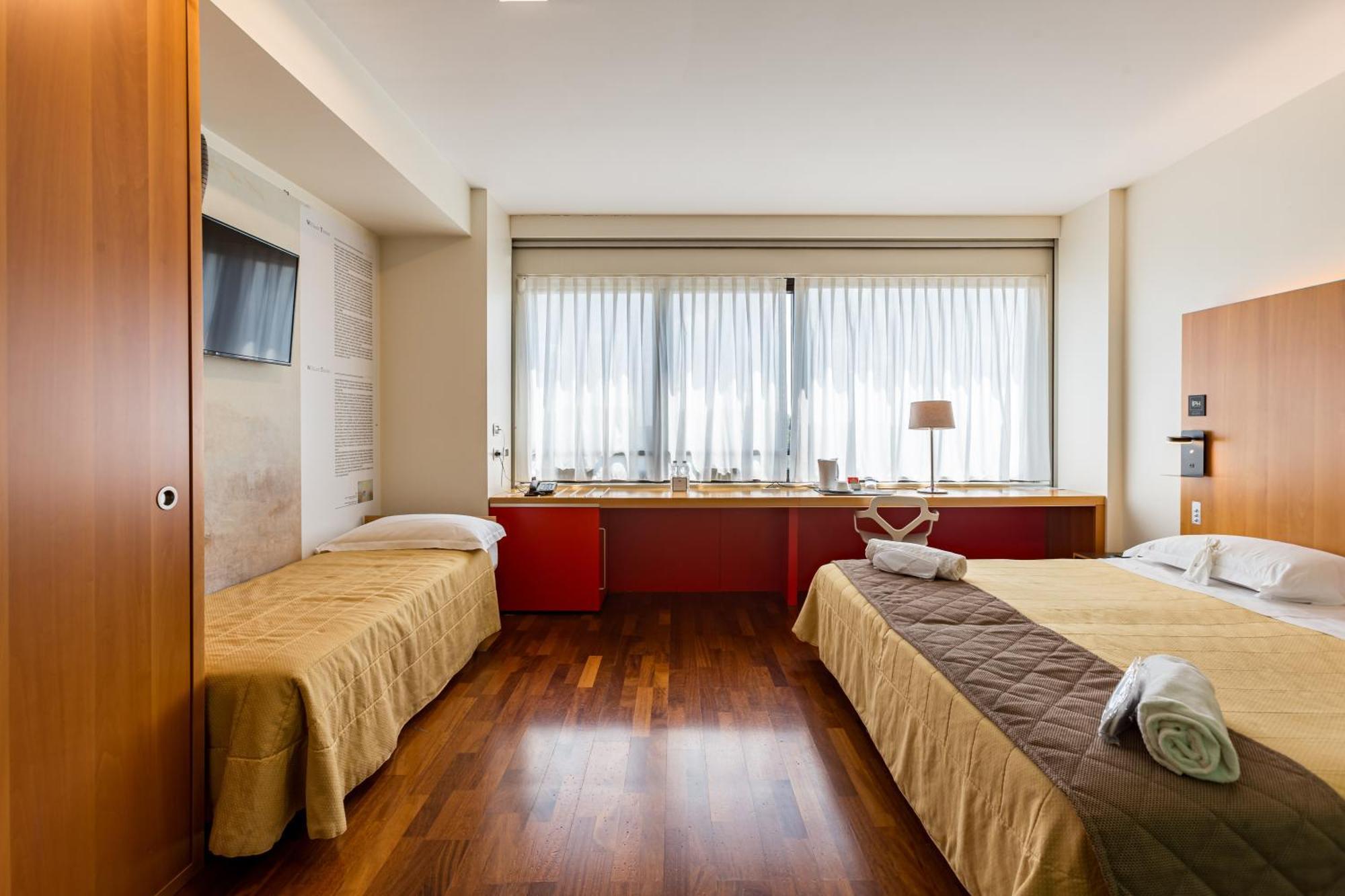 New Ipoint Hotel San Giovanni in Persiceto Exteriör bild