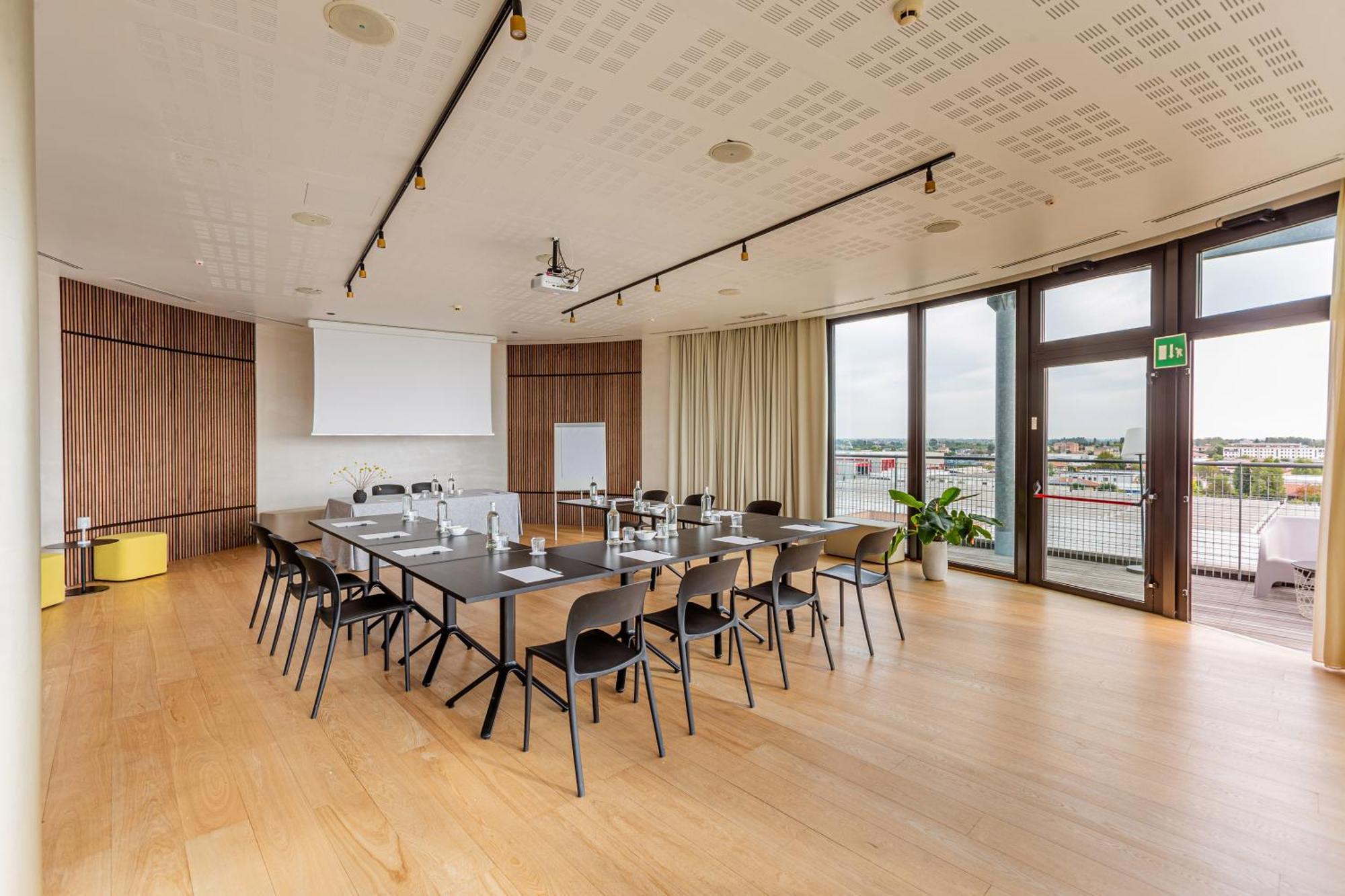 New Ipoint Hotel San Giovanni in Persiceto Exteriör bild