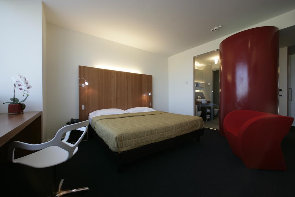 New Ipoint Hotel San Giovanni in Persiceto Exteriör bild